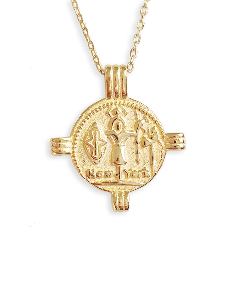 New York Gold Pendant Necklace